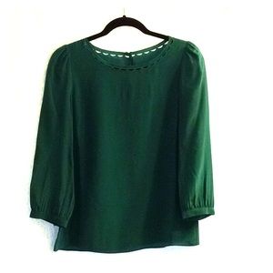 Beautiful emerald green 100% silk Jcrew top.